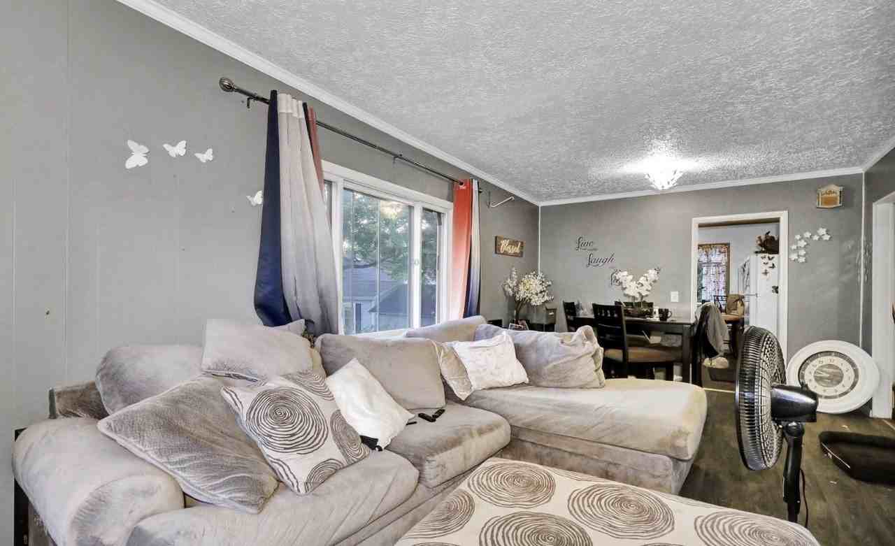 1012 Greenwood Ave #1 - Photo 7 of 32