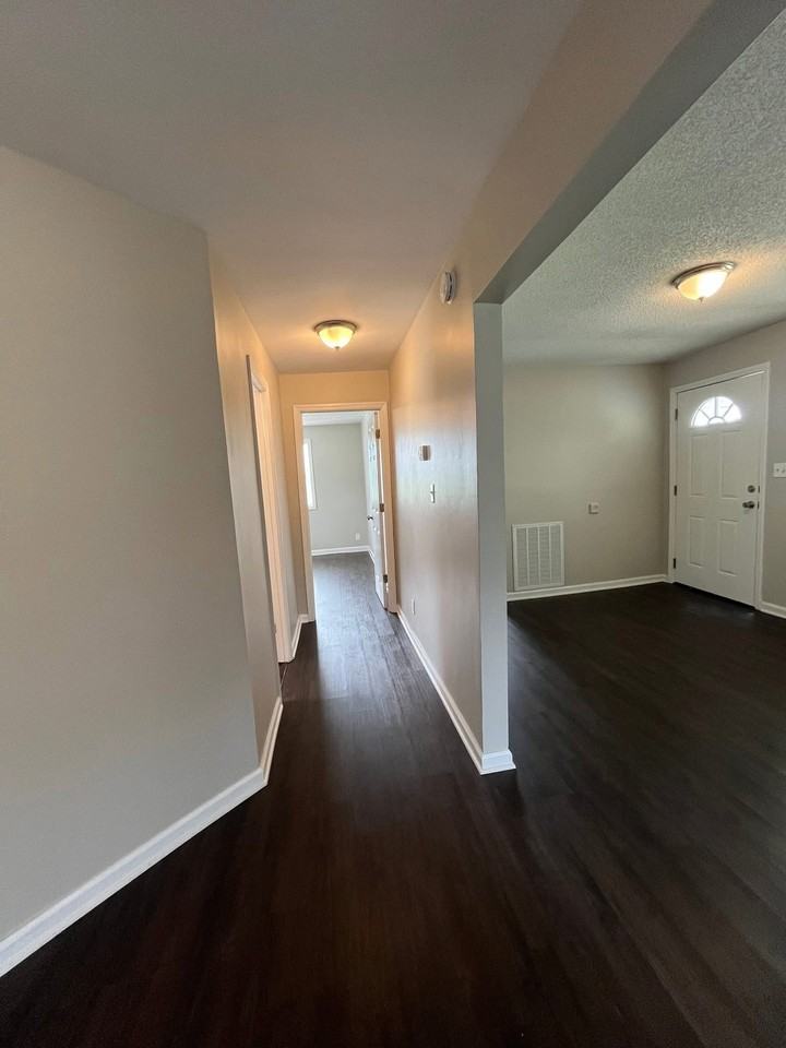 314 Snowden Dr #1 - Photo 6 of 11