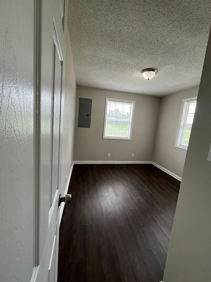 314 Snowden Dr #1 - Photo 7 of 11