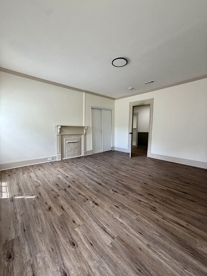 1458 Hueytown Rd #1 - Photo 4 of 10