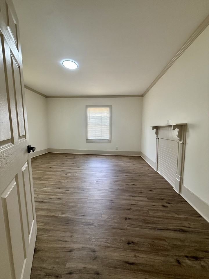 1458 Hueytown Rd #1 - Photo 7 of 10