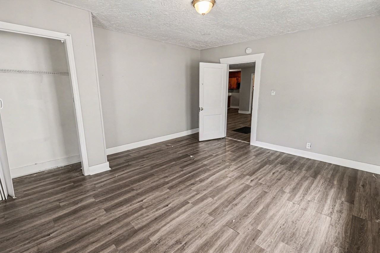 1447 Wharton Ave #1 - Photo 6 of 10