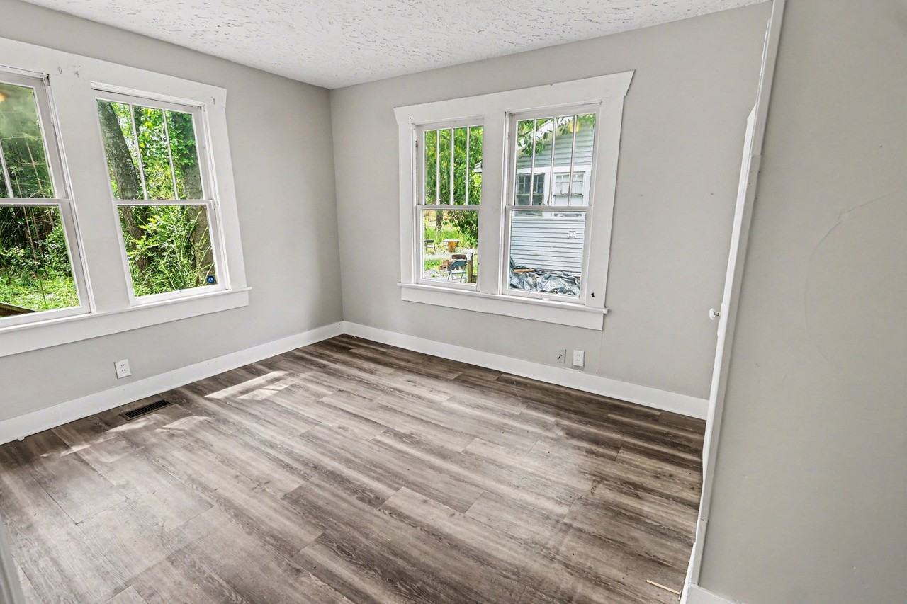 1447 Wharton Ave #1 - Photo 7 of 10