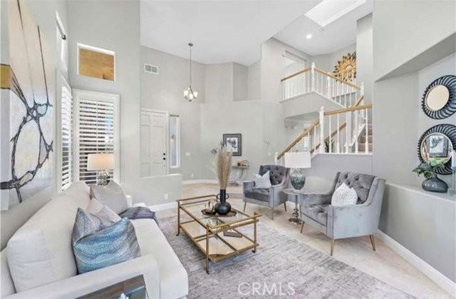 62 La Perla - Photo 3 of 8