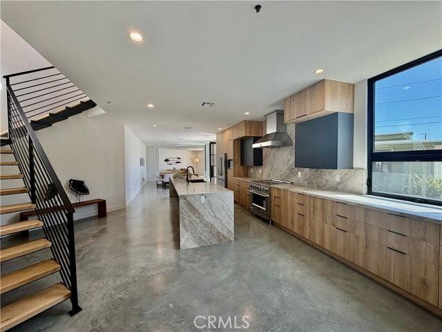 243 Seal Beach Blvd - Photo 3 of 8