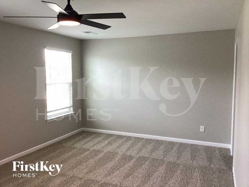 2816 Bluestem Ln - Photo 7 of 10