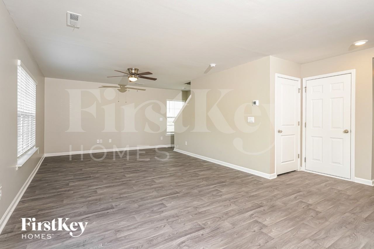 313 Owens Ridge Way - Photo 3 of 19