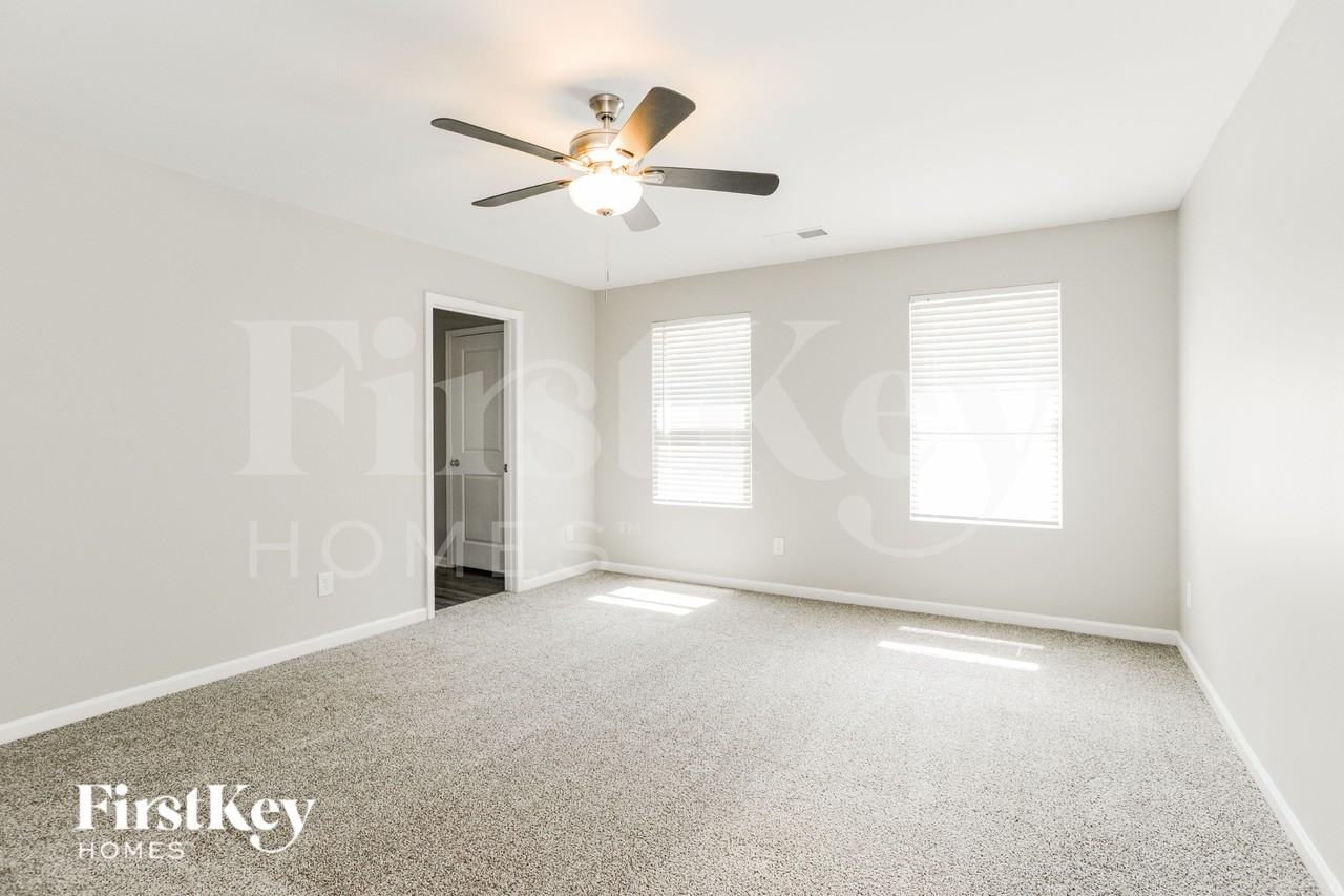 9628 Hamel St - Photo 7 of 19