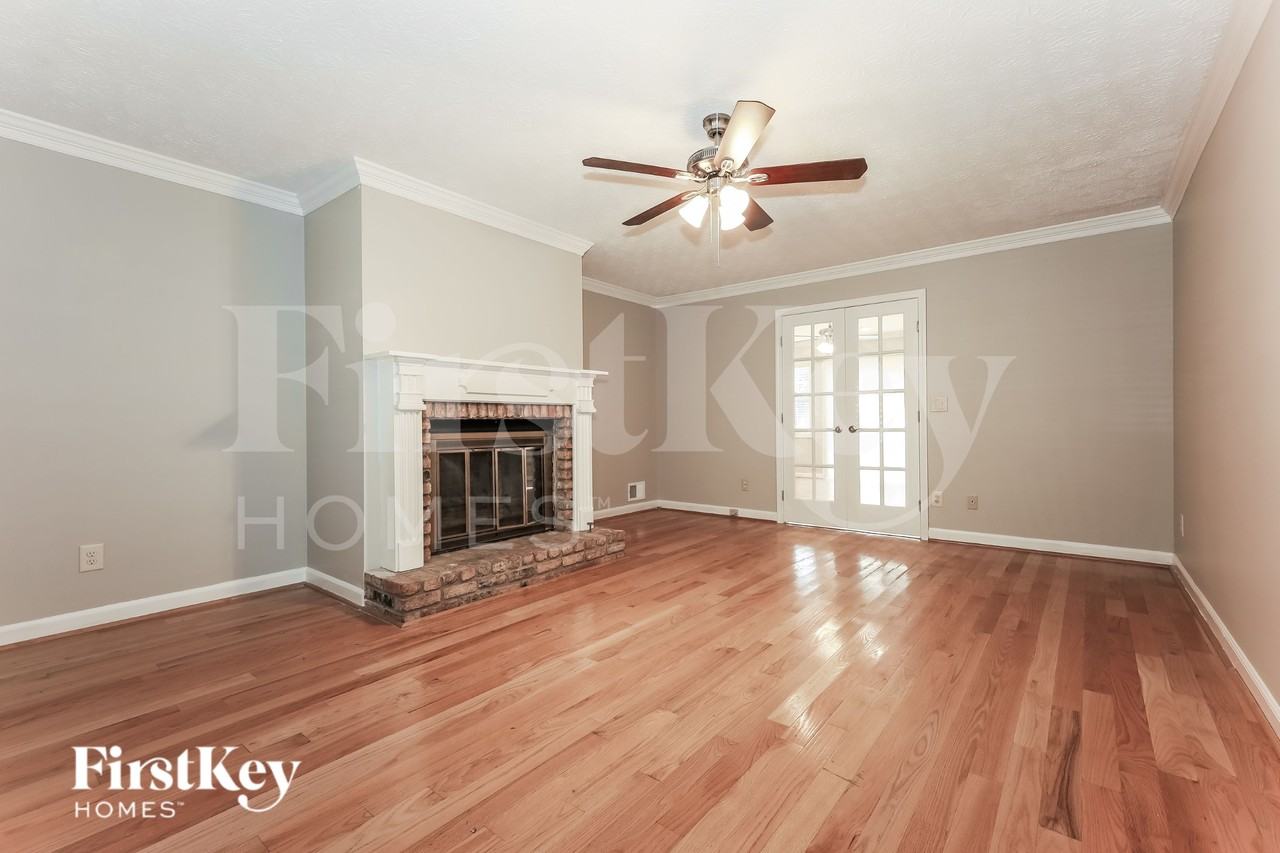 2067 Shillingwood Dr Nw - Photo 5 of 15