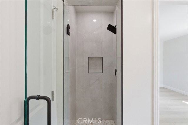 19649 Friar St - Photo 2 of 8