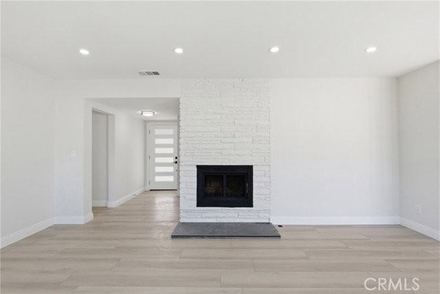 19649 Friar St - Photo 6 of 8