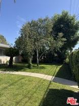 5412 Hazeltine Ave - Photo 1 of 1