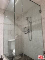 5412 Hazeltine Ave - Photo 5 of 8