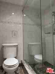 5412 Hazeltine Ave - Photo 6 of 8