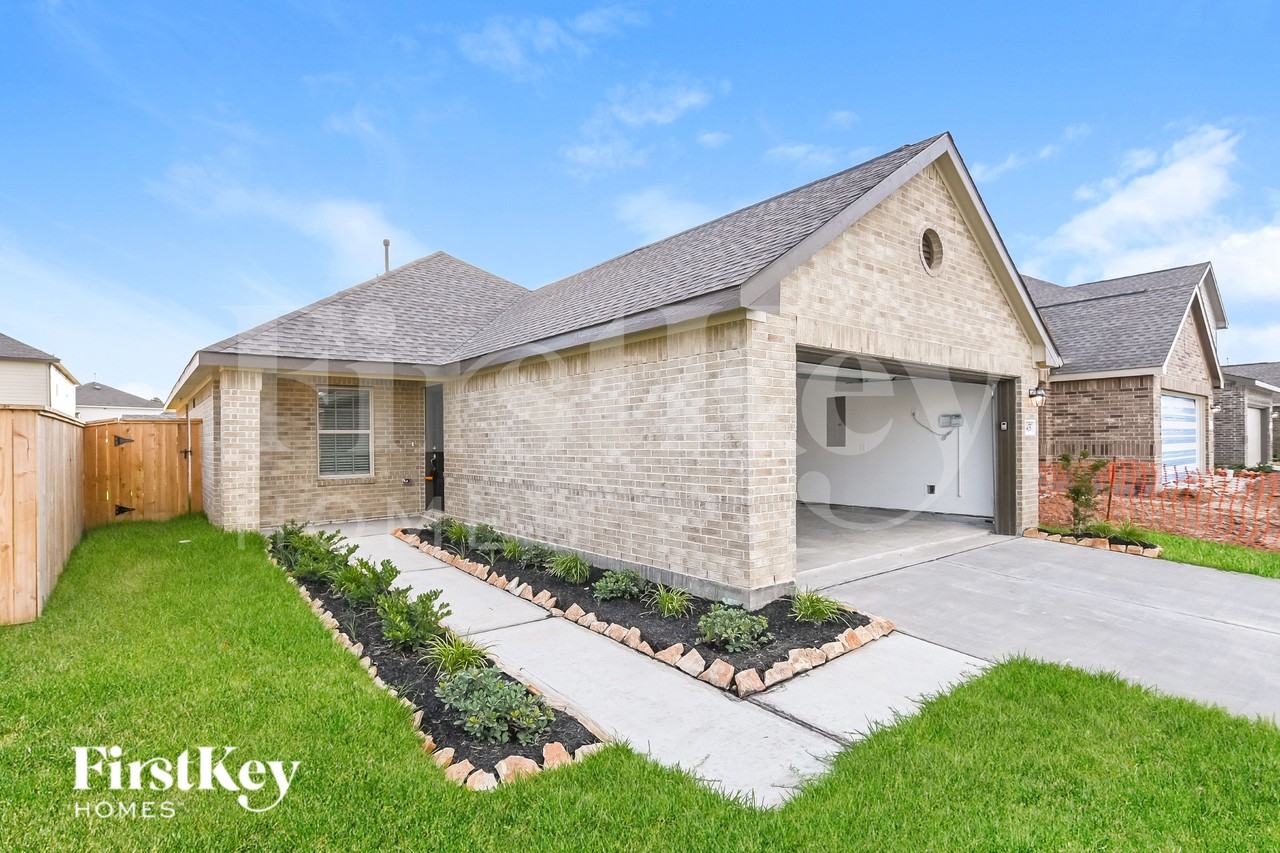 18435 Summit Ranch Dr - Photo 2 of 19