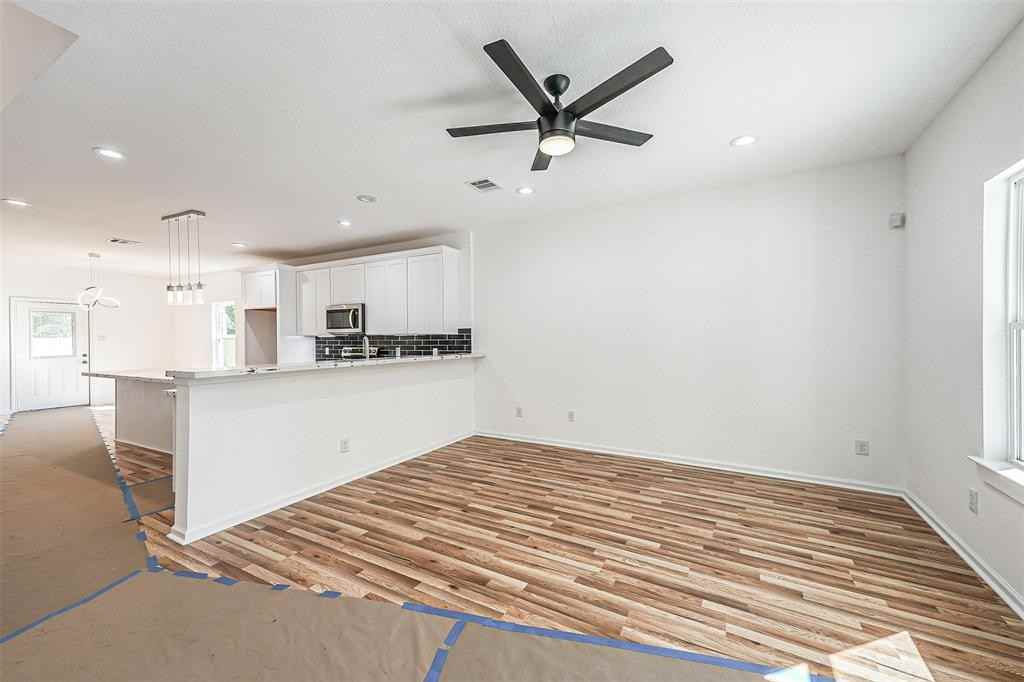 5317 Chennault Rd #A - Photo 3 of 9