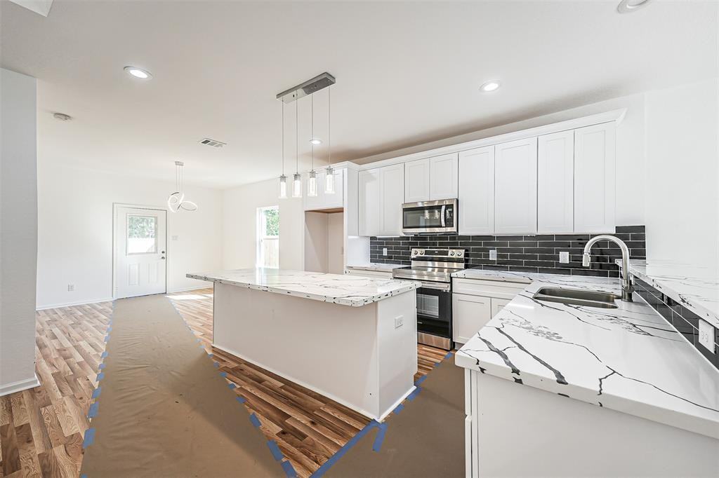 5317 Chennault Rd #A - Photo 4 of 9