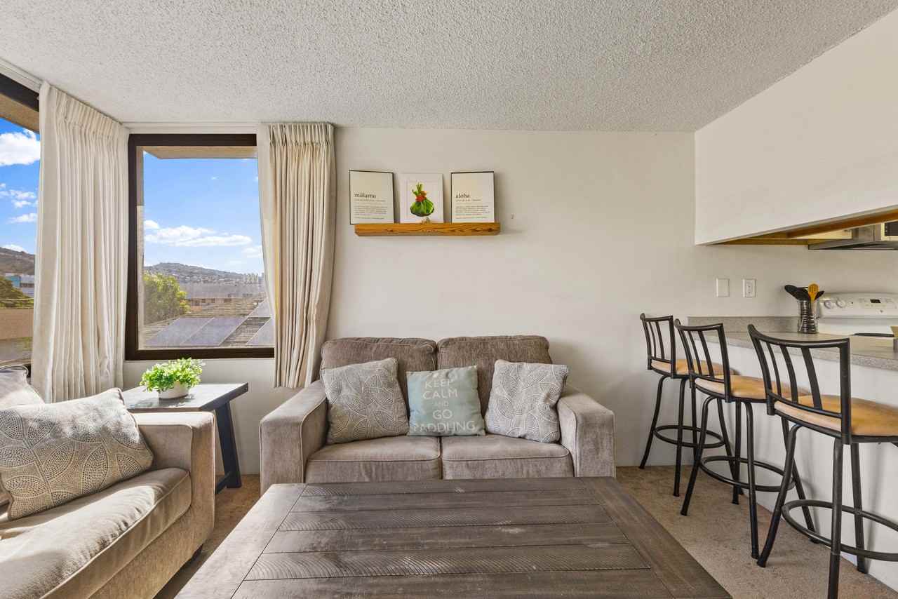 909 Coolidge St #301 - Photo 5 of 27