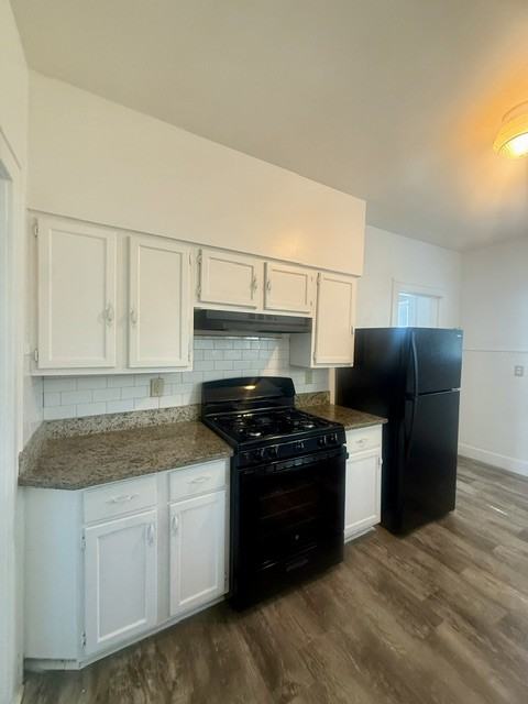 605 Oak Park Dr #1 - Photo 5 of 12