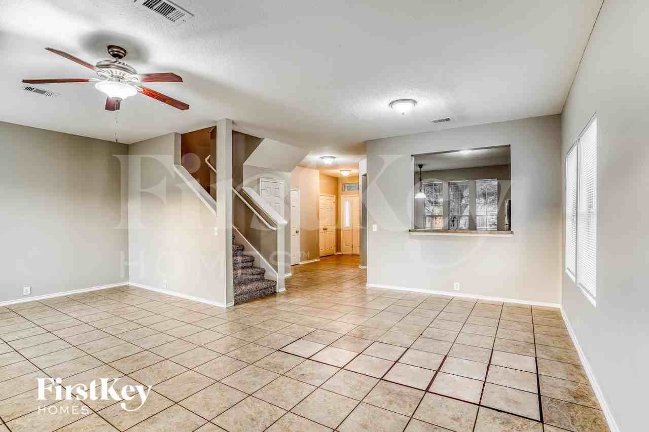 6331 Scotchwood Dr - Photo 4 of 20