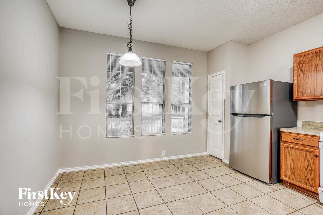 6331 Scotchwood Dr - Photo 7 of 20