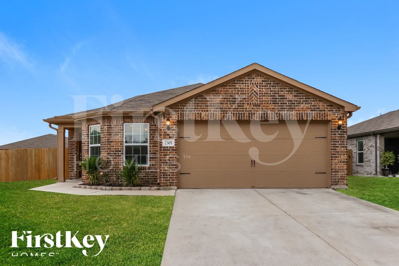 2301 Starboard Sail Dr