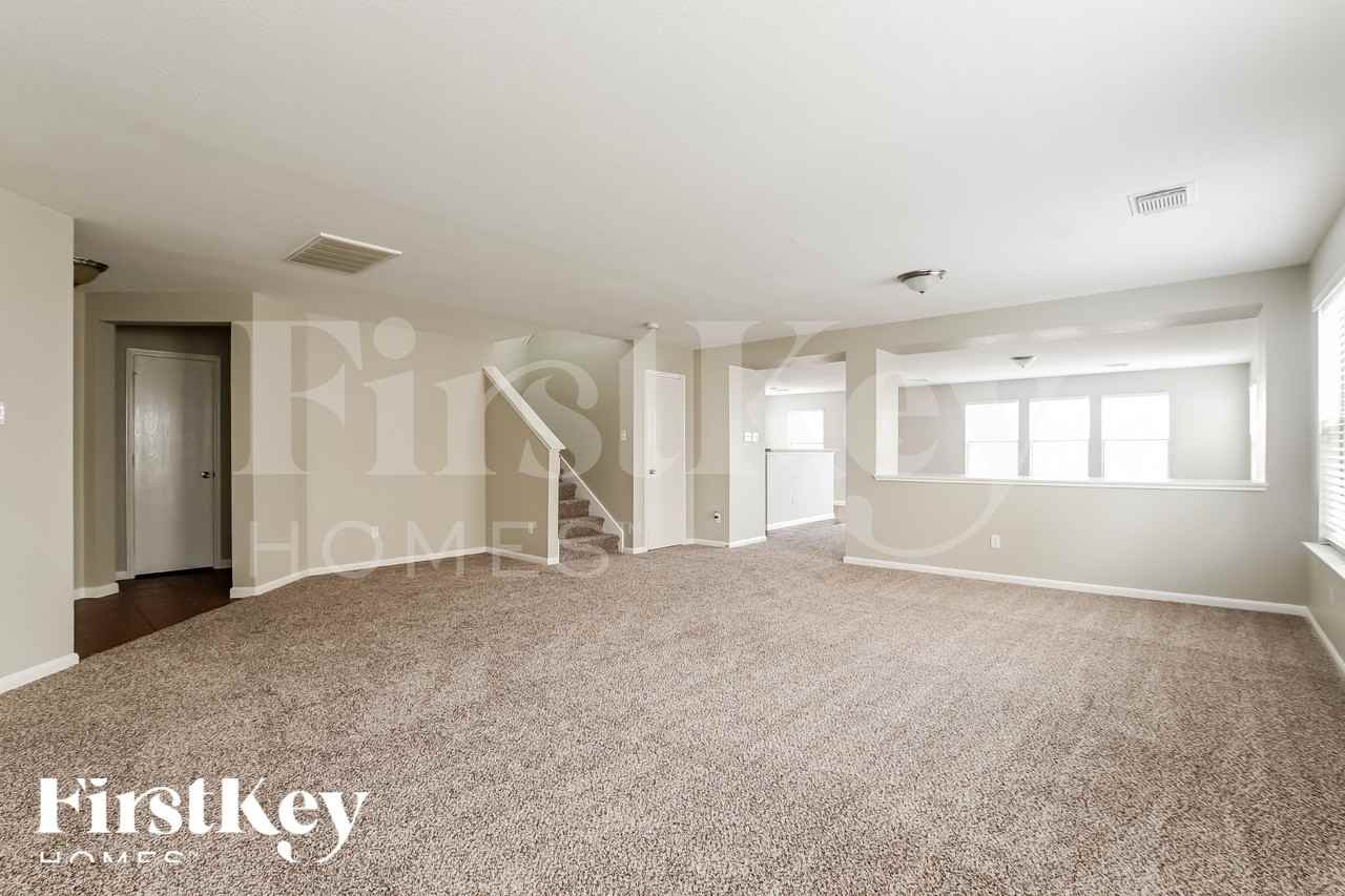339 Remington Harbor Ct - Photo 6 of 18
