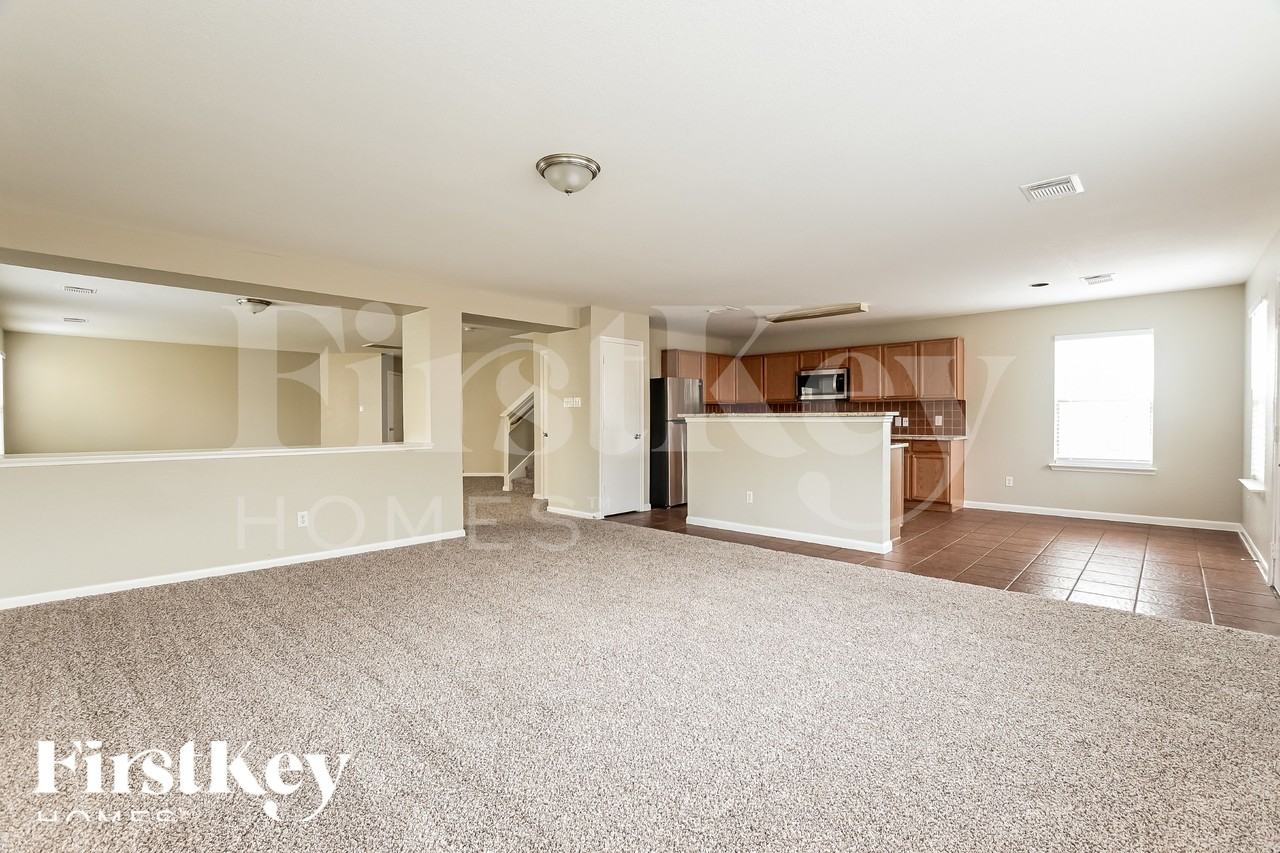 339 Remington Harbor Ct - Photo 7 of 18