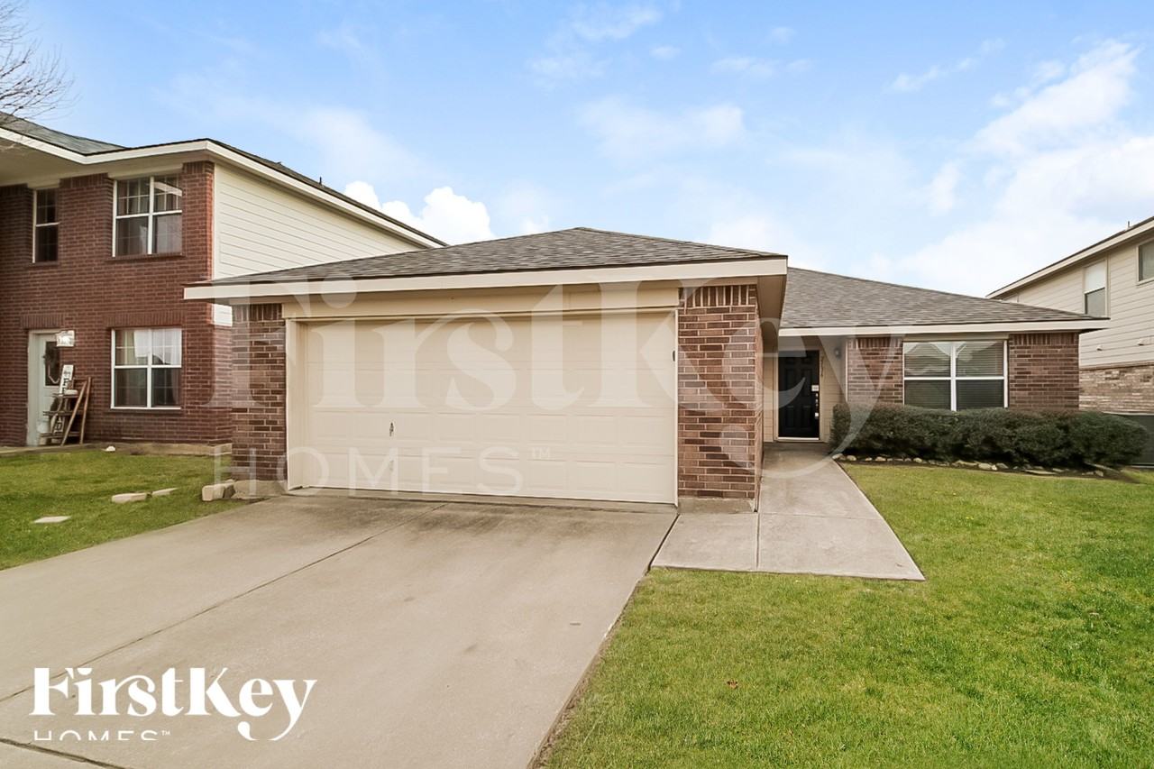 2136 Benning Way