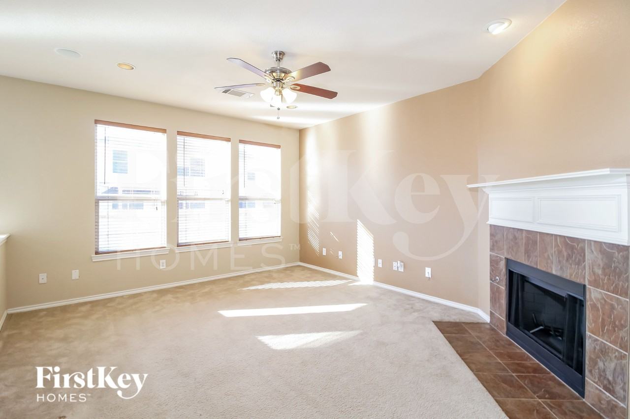 4532 Fir Dr - Photo 5 of 17