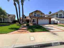 featured image of 2207 S Autumn Ln