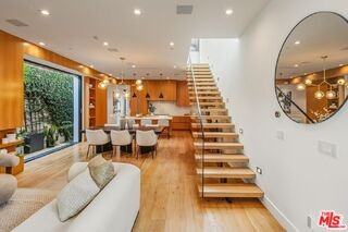 722 Marine St - Photo 6 of 8