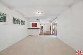 3262 Woodbine St - Photo 6 of 8