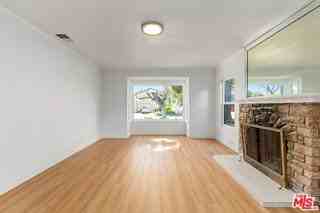 2522 Armacost Ave - Photo 2 of 8