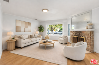 2522 Armacost Ave - Photo 3 of 8