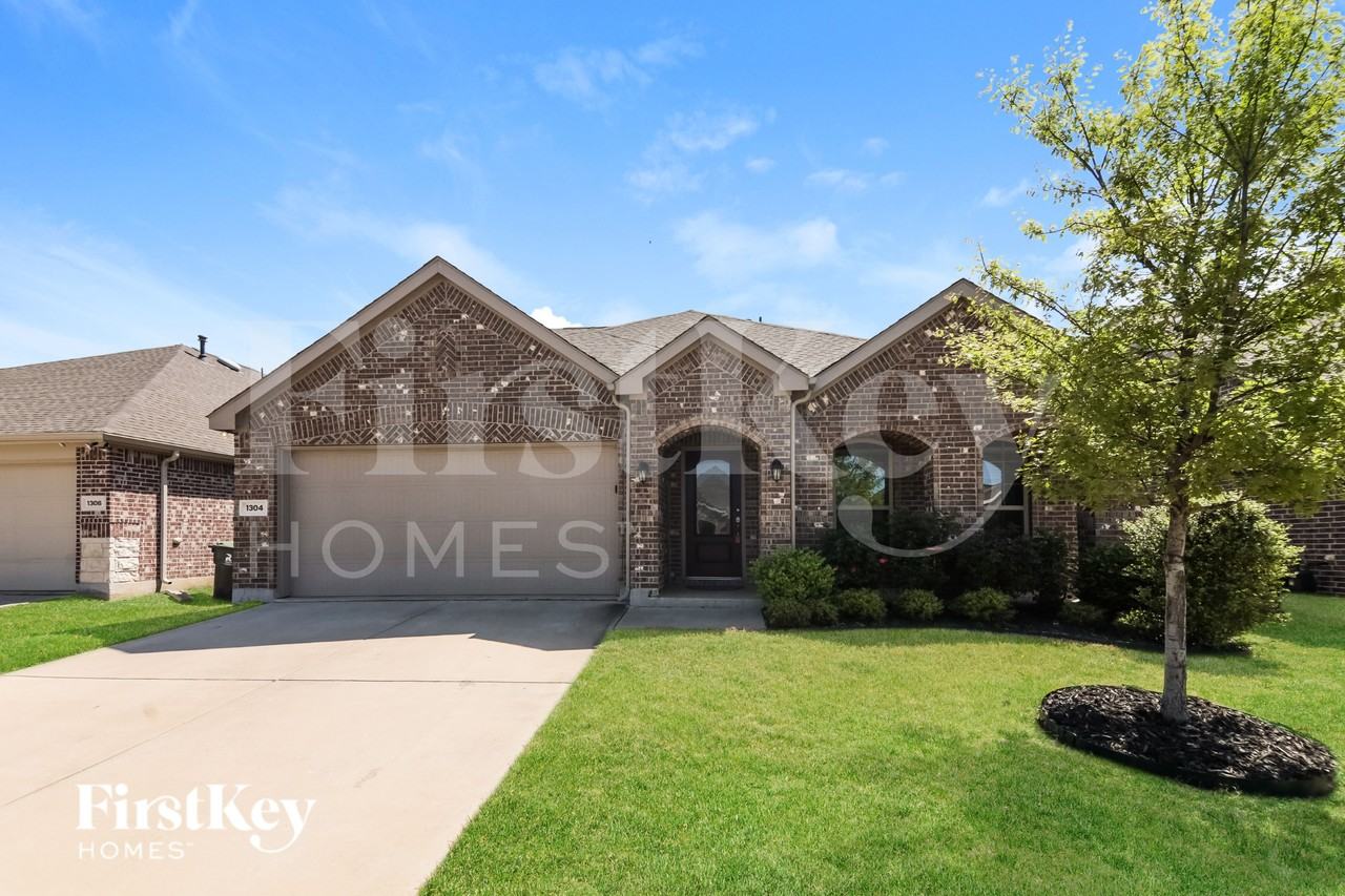 1304 Renoir Dr