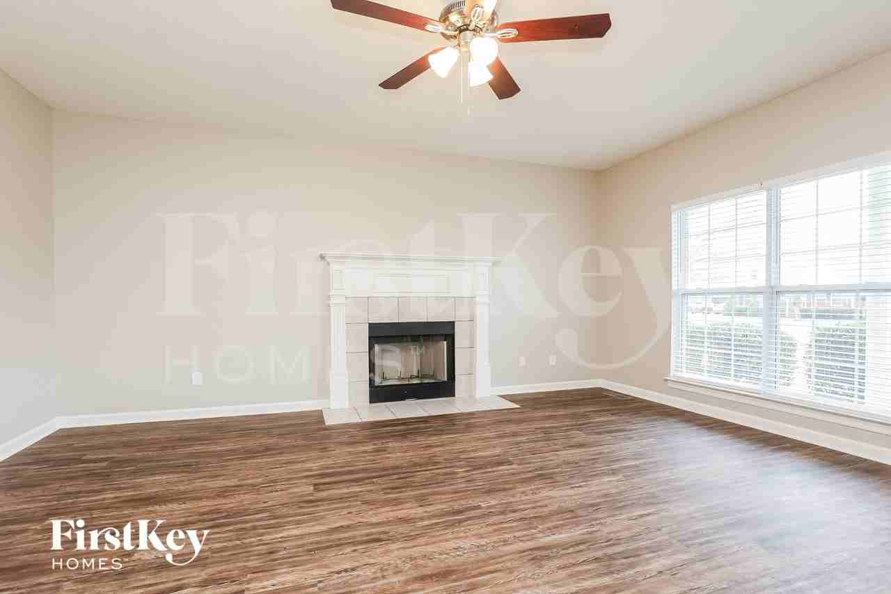 837 Manderlay Way - Photo 3 of 16