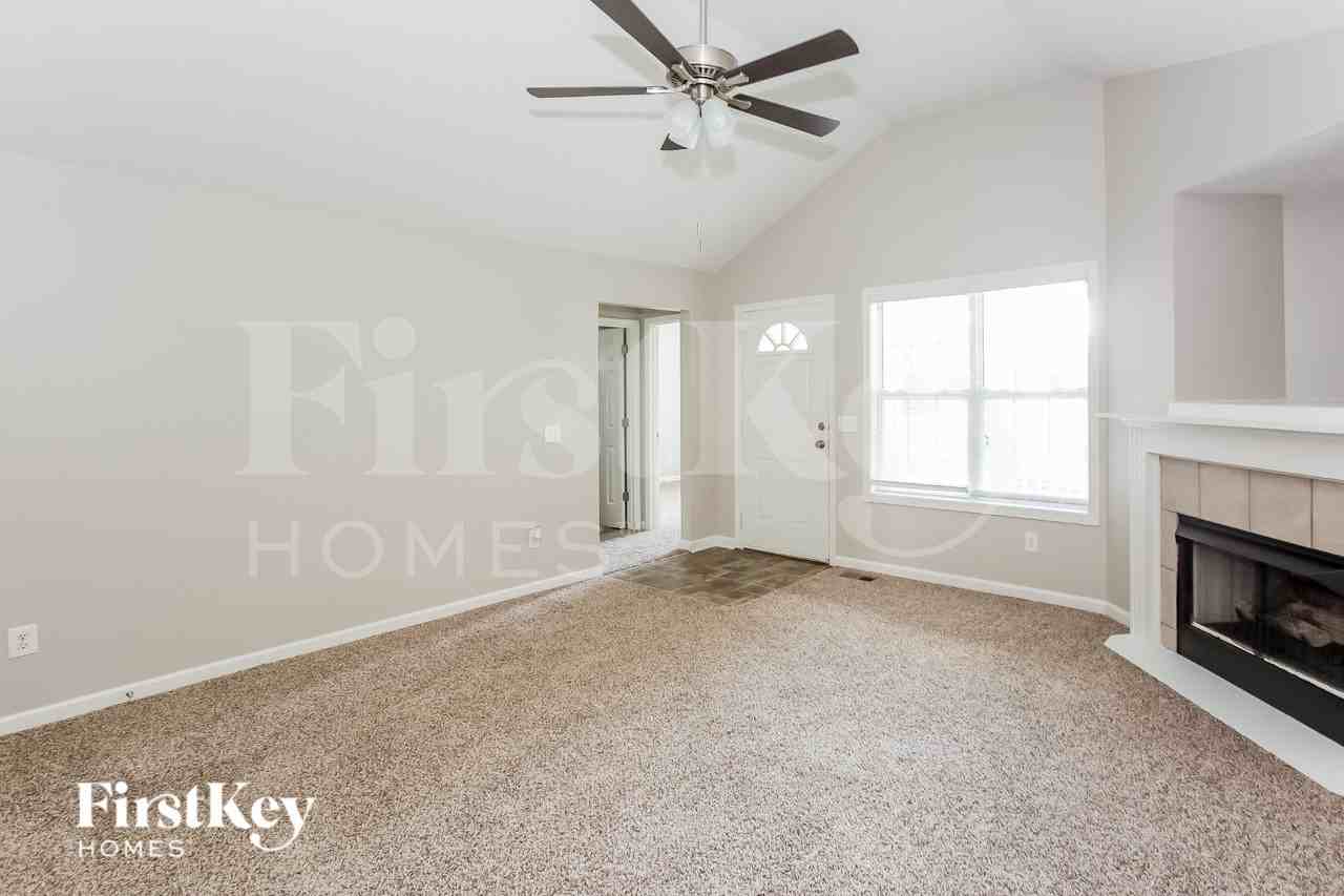 1094 Piney Church Rd - Photo 4 of 18