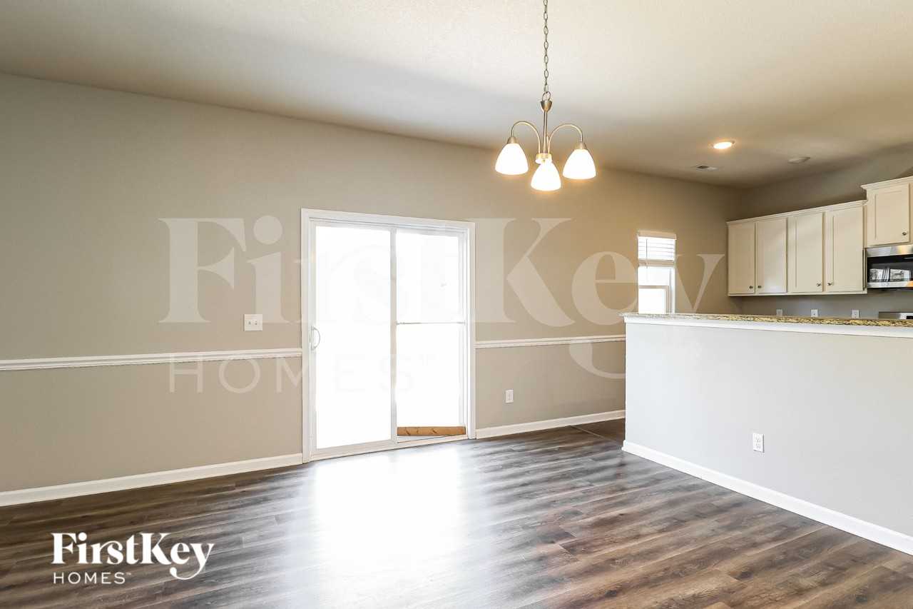 6032 Loy Ct - Photo 6 of 19