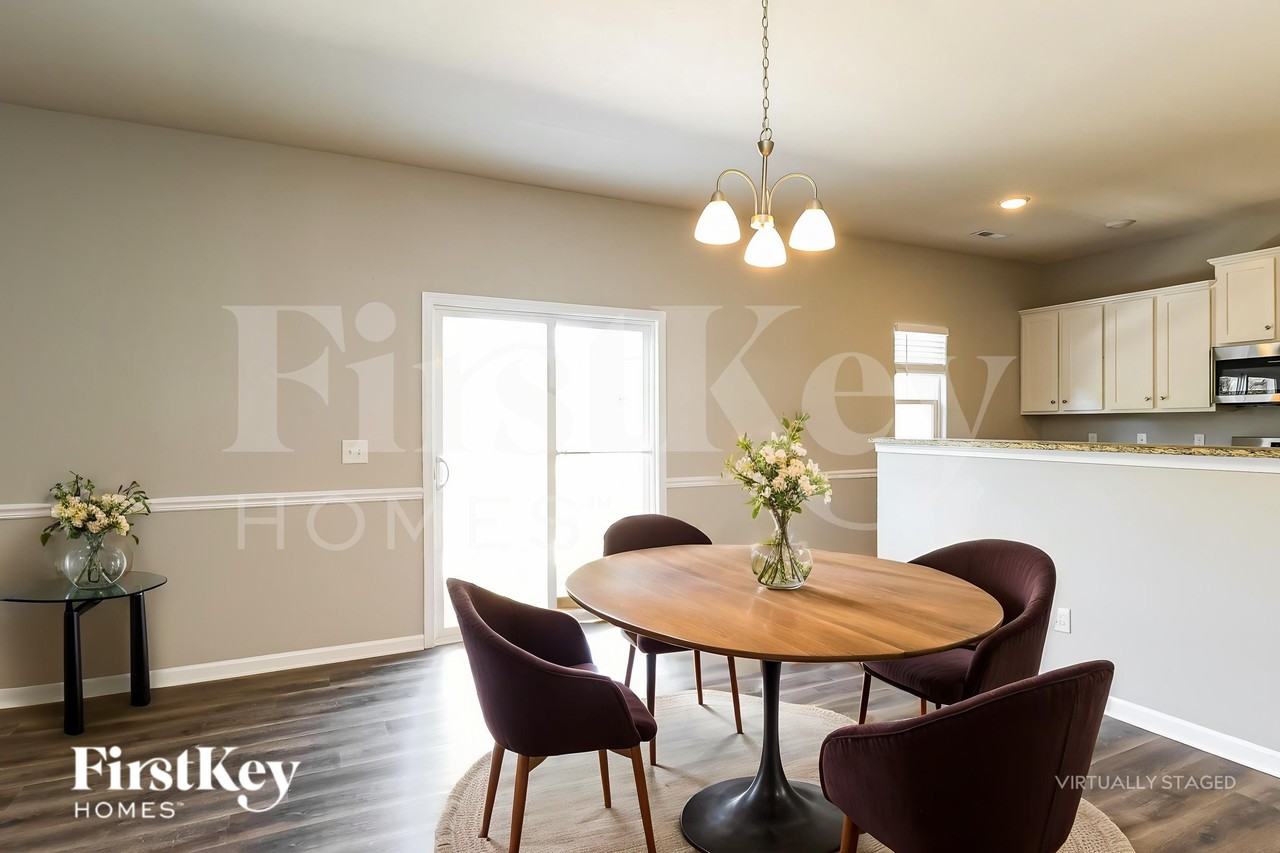 6032 Loy Ct - Photo 7 of 19