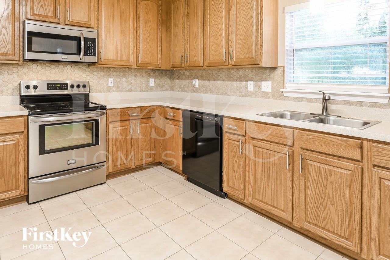 1814 Forest Creek Dr - Photo 7 of 16