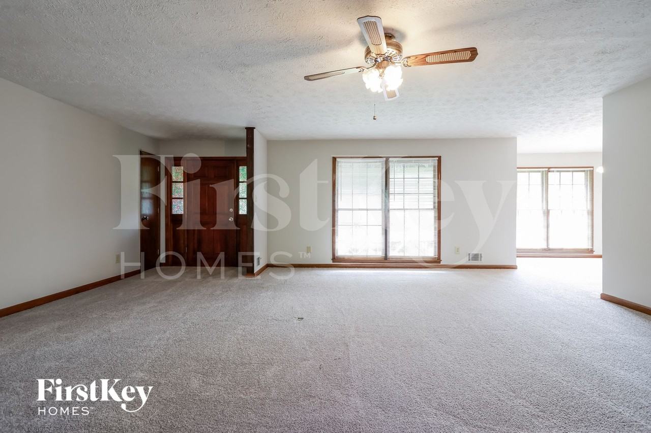 3266 Hidden Forest Dr - Photo 3 of 15