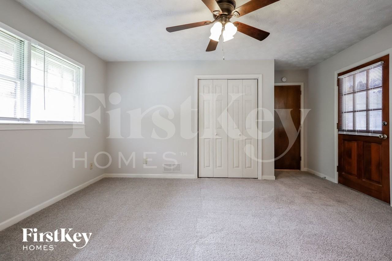 3266 Hidden Forest Dr - Photo 7 of 15