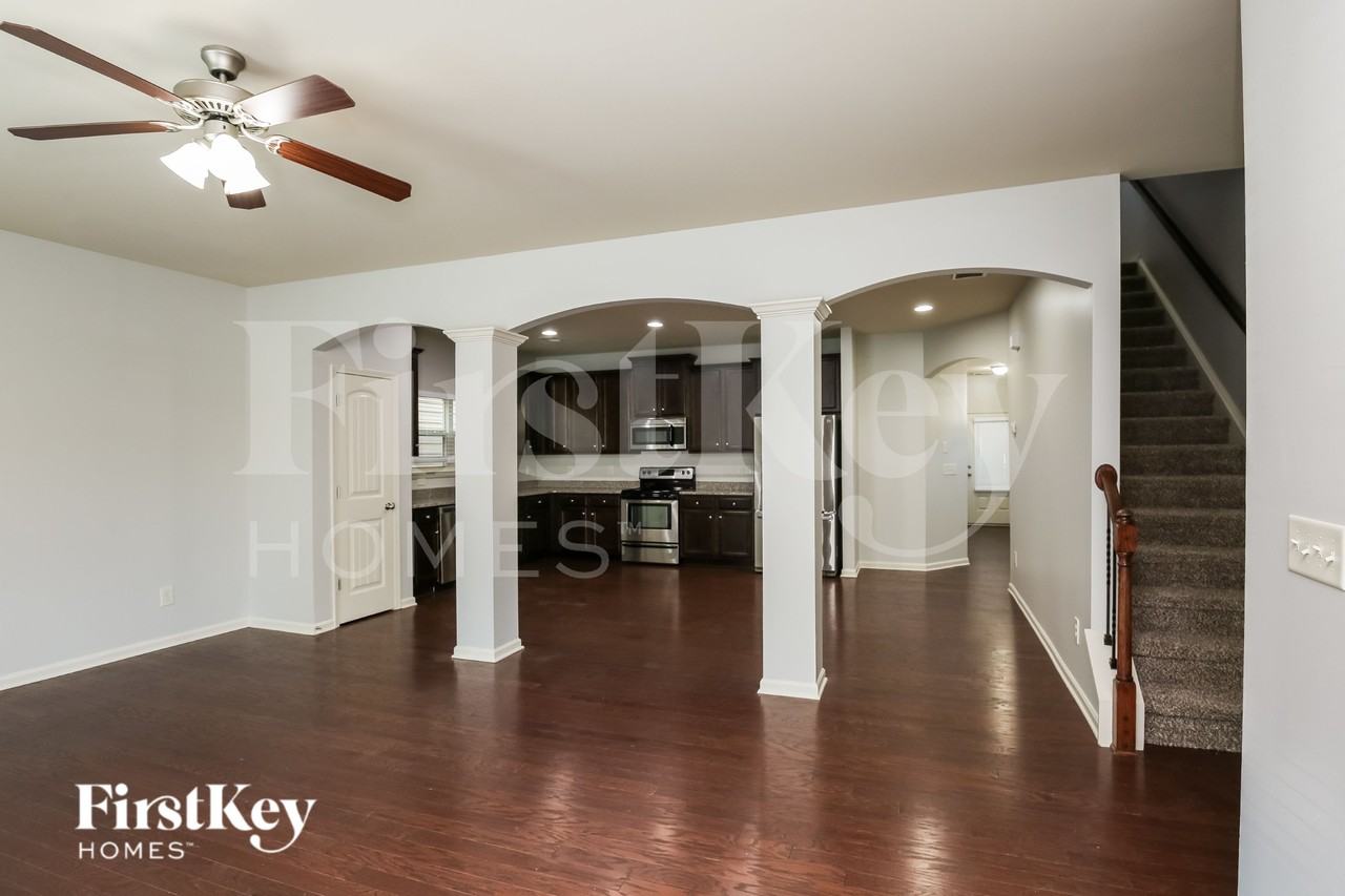 501 Mill Ridge Rd - Photo 2 of 18