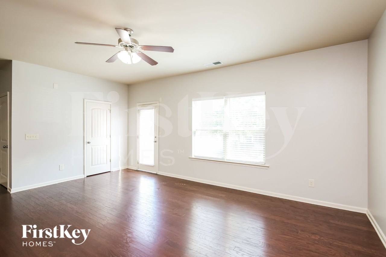 501 Mill Ridge Rd - Photo 5 of 18