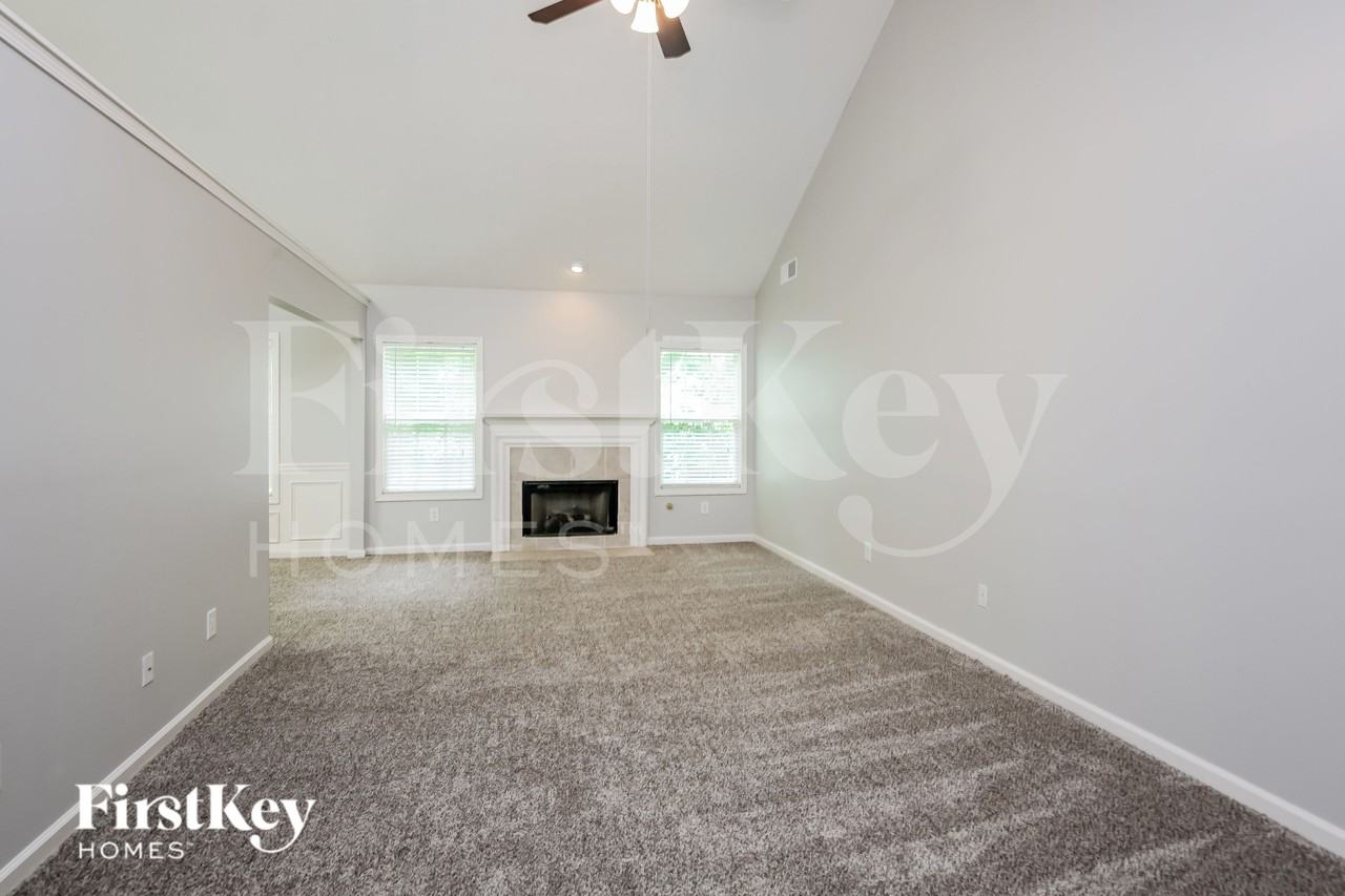 7336 Litany Ct - Photo 2 of 18
