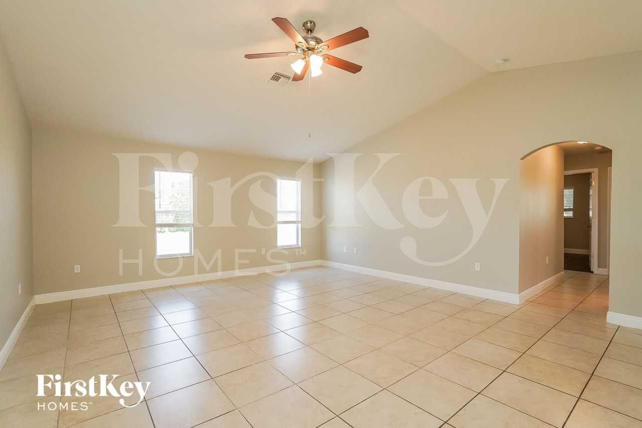 4129 Jacaranda Pkwy W - Photo 4 of 14