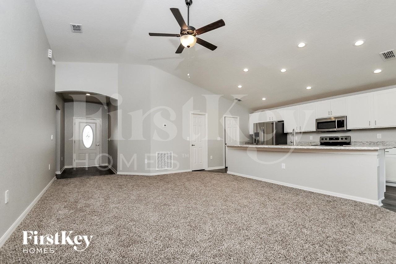 851 Orleans Dr - Photo 2 of 18