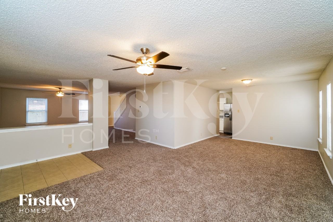1618 Richland Hills Dr - Photo 4 of 17