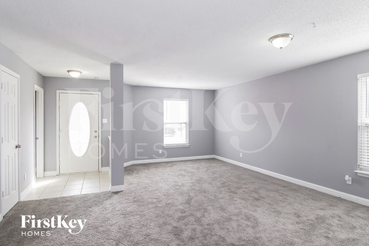 8736 Belle Union Dr - Photo 5 of 18